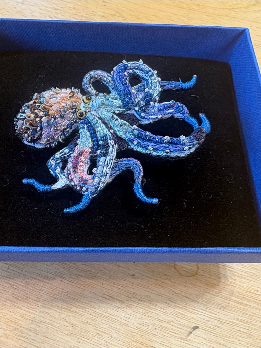 Hand beaded Octopus Brooch in Blue and Copper Tones by Trovelore - Picture 6 of 6